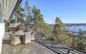 Stunning home in Uddevalla with WiFi and 2 Bedrooms Uddevalla